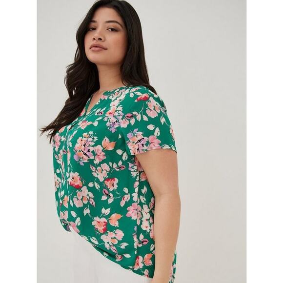 Torrid Hi Low Georgette Floral Short Sleeve Blouse Green 3 3X 22 24 - Picture 3 of 8
